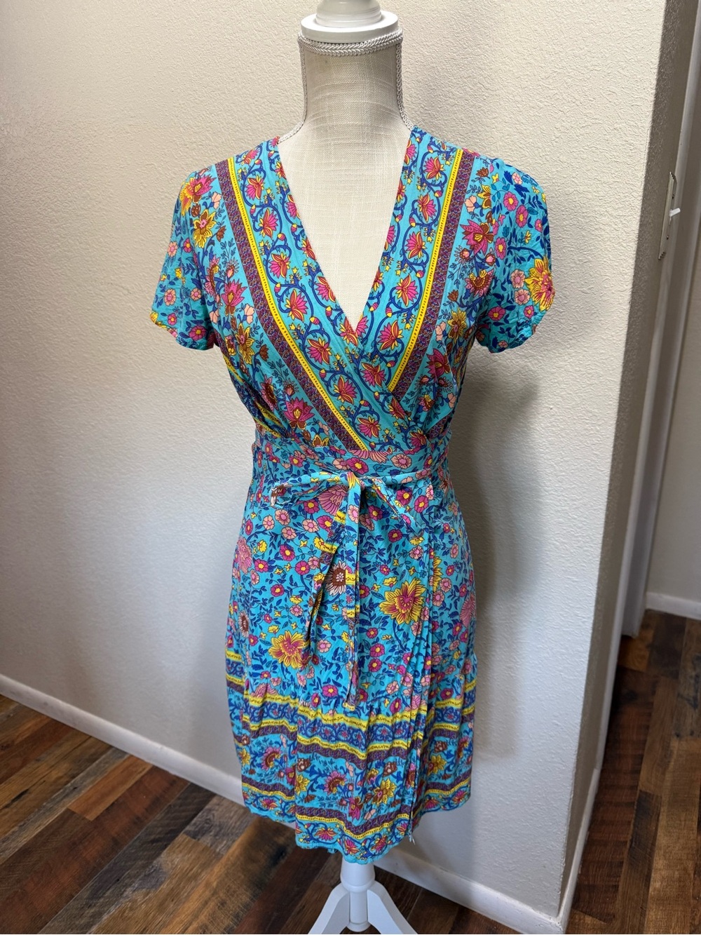 Temofon - Blue Floral Wrap Dress with Tie Waist - Size Small